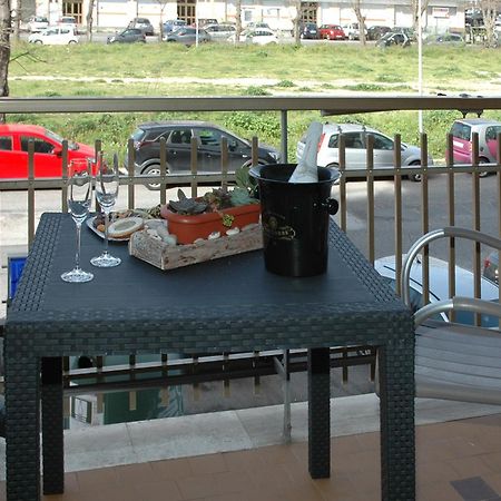 La Dimora Di Livia Aparthotel Lido di Ostia Ngoại thất bức ảnh